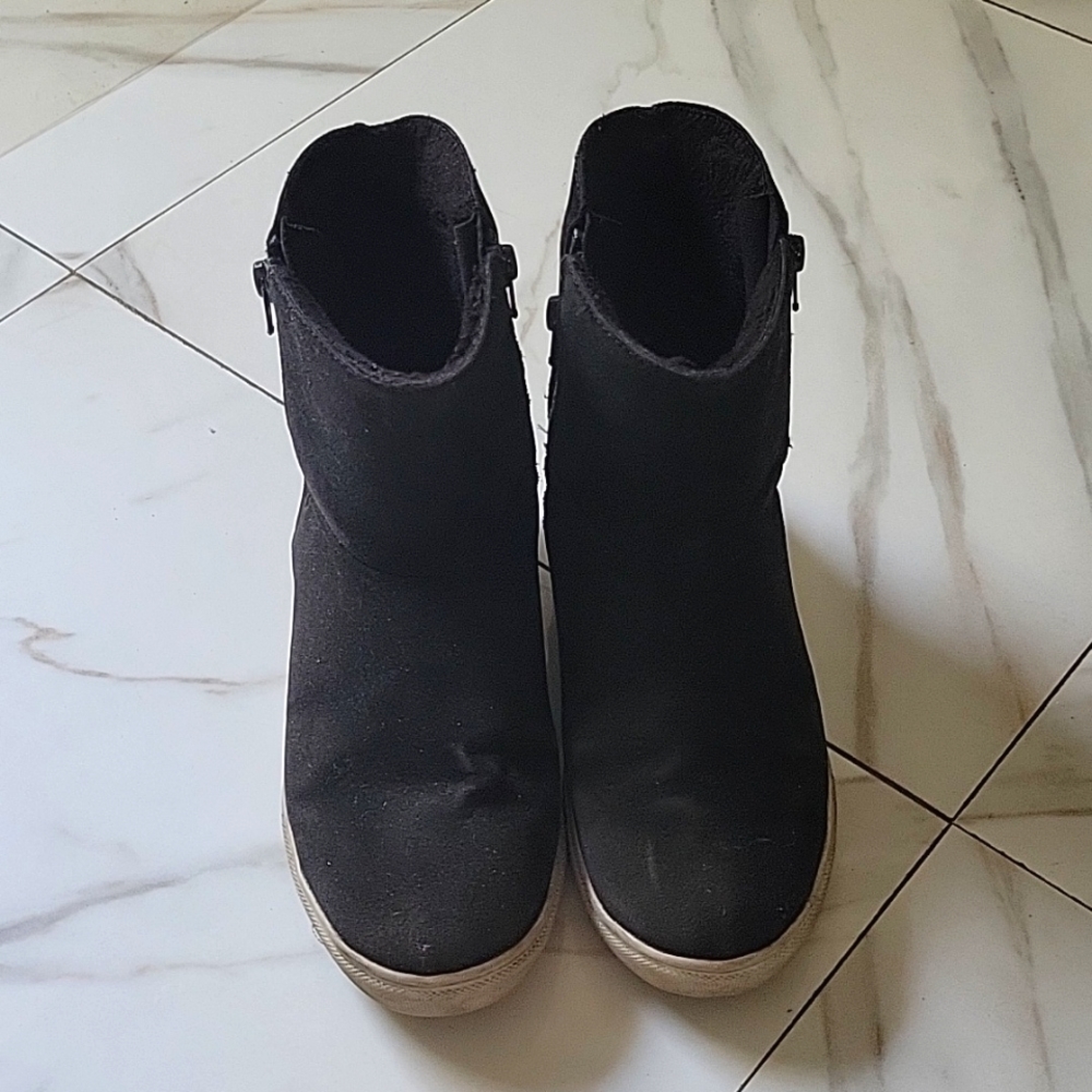 Steve Madden Fur boots